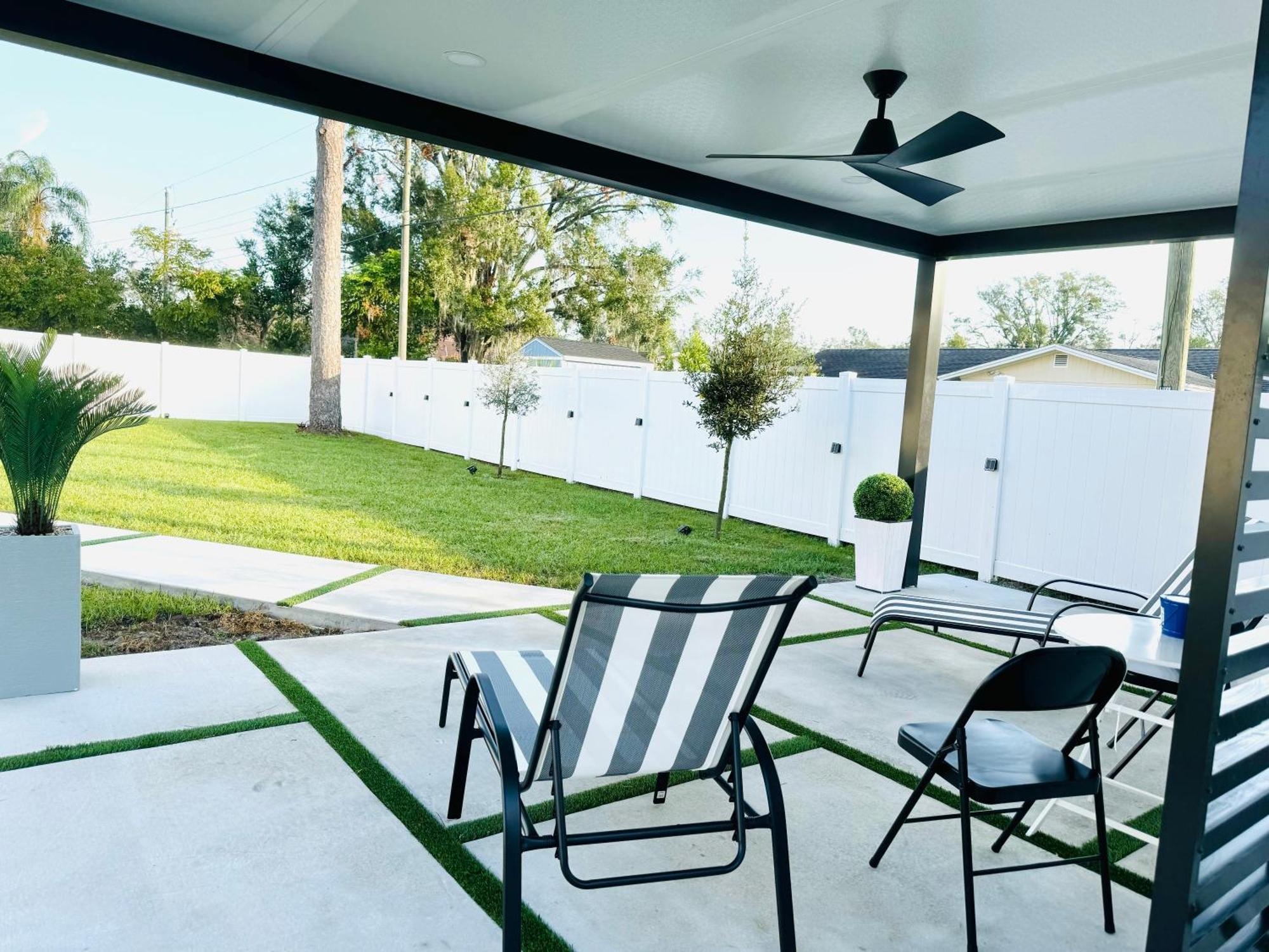 Вілла Brand New Tampa Oasis With Private Jacuzzi Retreat Луц Екстер'єр фото